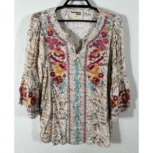 Savanna Jane Top Womens Medium Embroidered Floral Rayon 3/4 Bell Sleeves